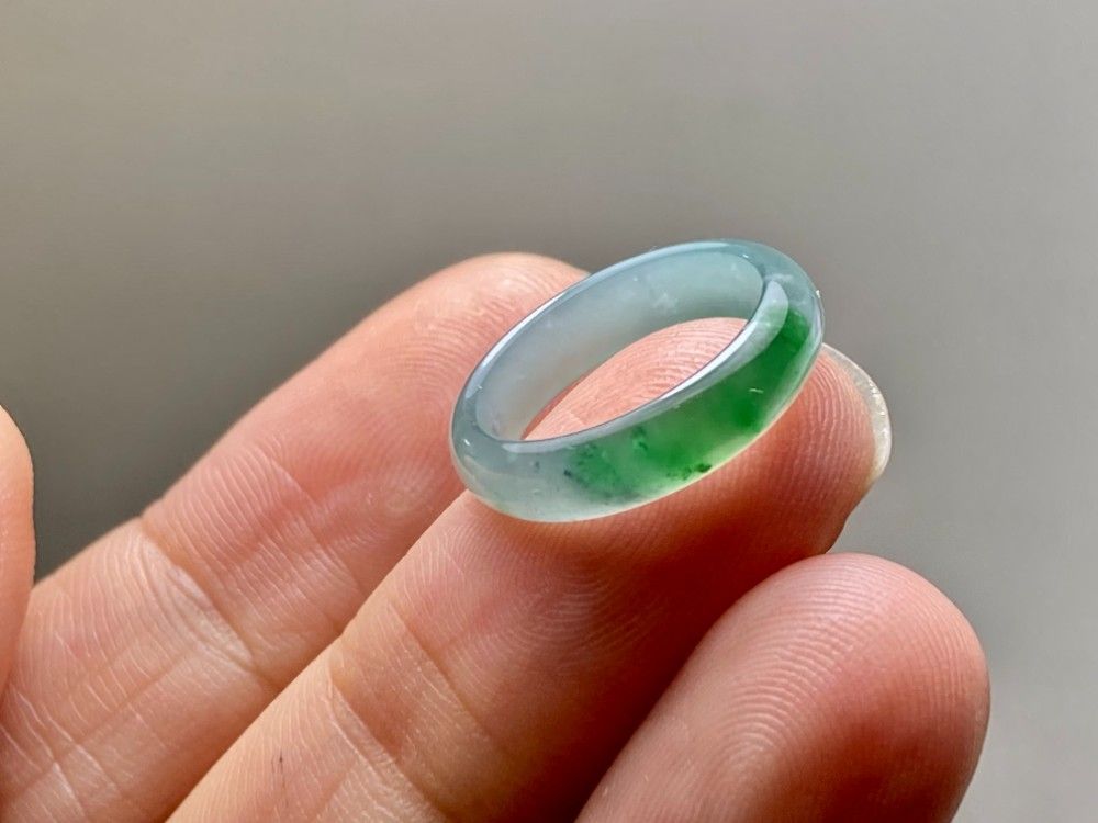 ☘本翡翠　グアテマラ翡翠　❄️氷種❄️ リング　新品　0094 L13-37 ピンキーリング 氷種 深緑 4.5号 グアテマラ産 A貨 本