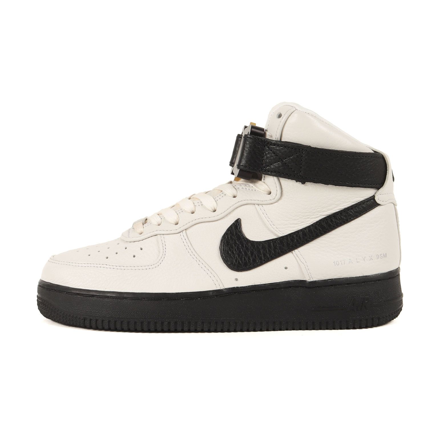 【美品】NIKE ナイキ サイズ:26.0cm / 1017 ALYX 9SM AIR FORCE 1 HIGH (CQ4018-101) エア フォース 1 ハイ / ホワイト ブラック 白黒 / US8 / スニーカー / コラボ 別注【】