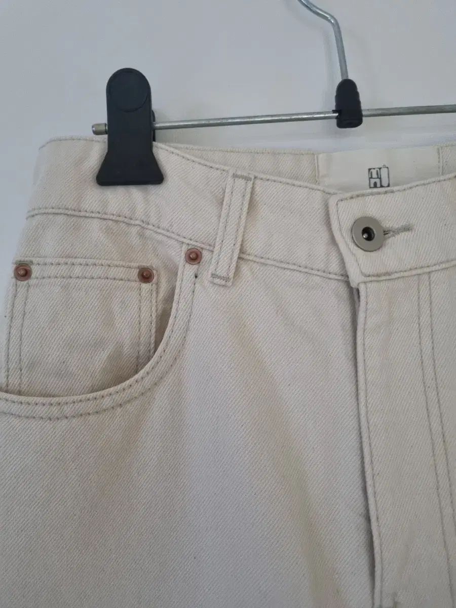 モノクローム デニムパンツ