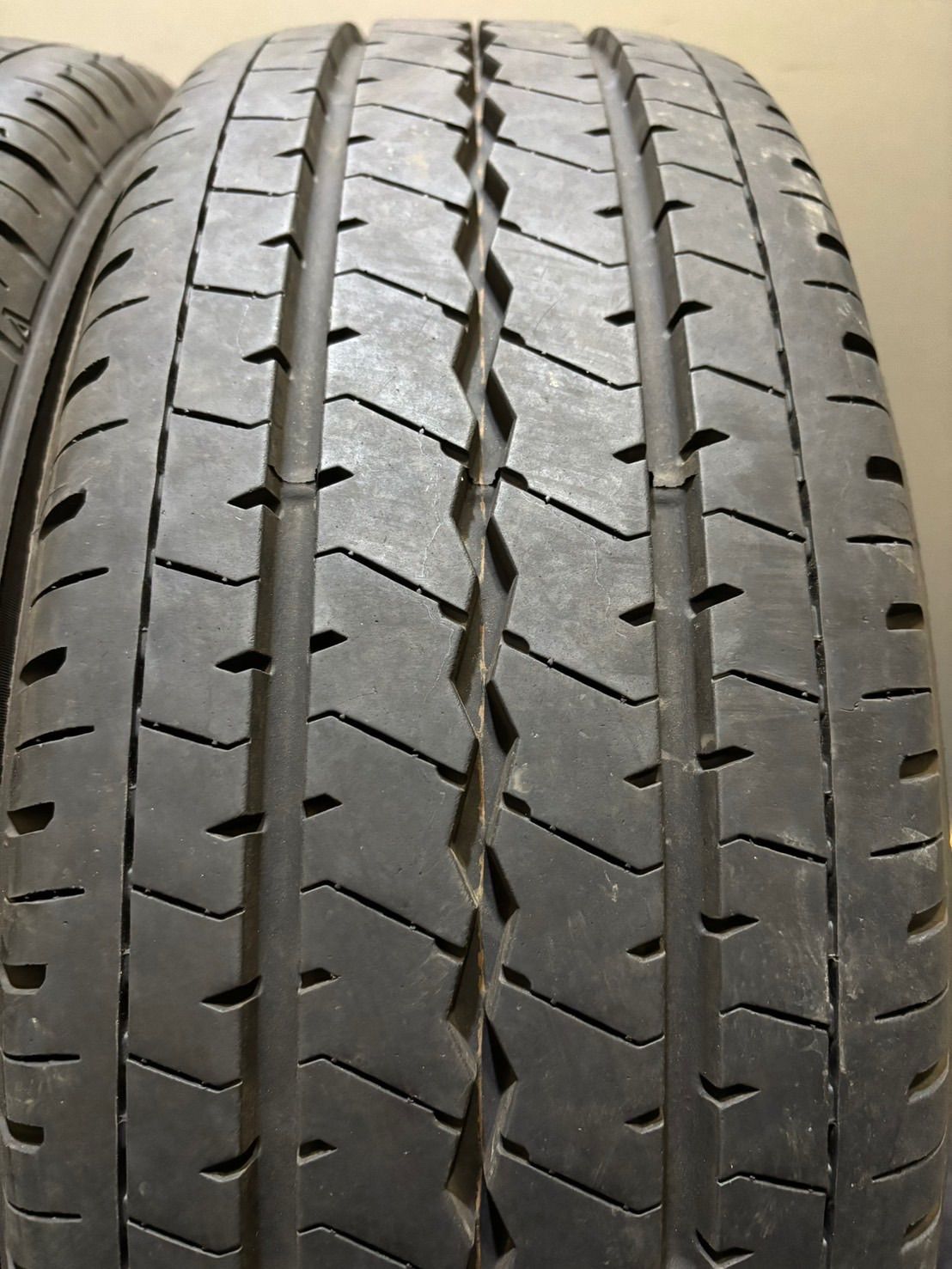 185|65R15 TOYO|J60