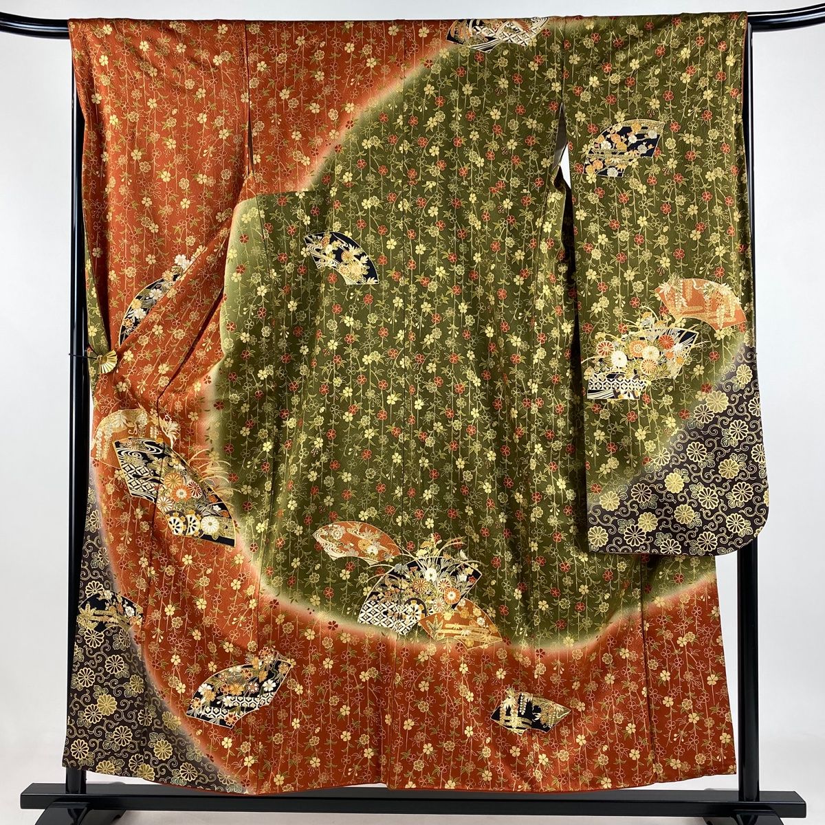 振袖 身丈154.5cm 裄丈66cm M 袷 やまと 枝垂れ桜 花車 金糸 金彩 茜色 正絹 秀品
