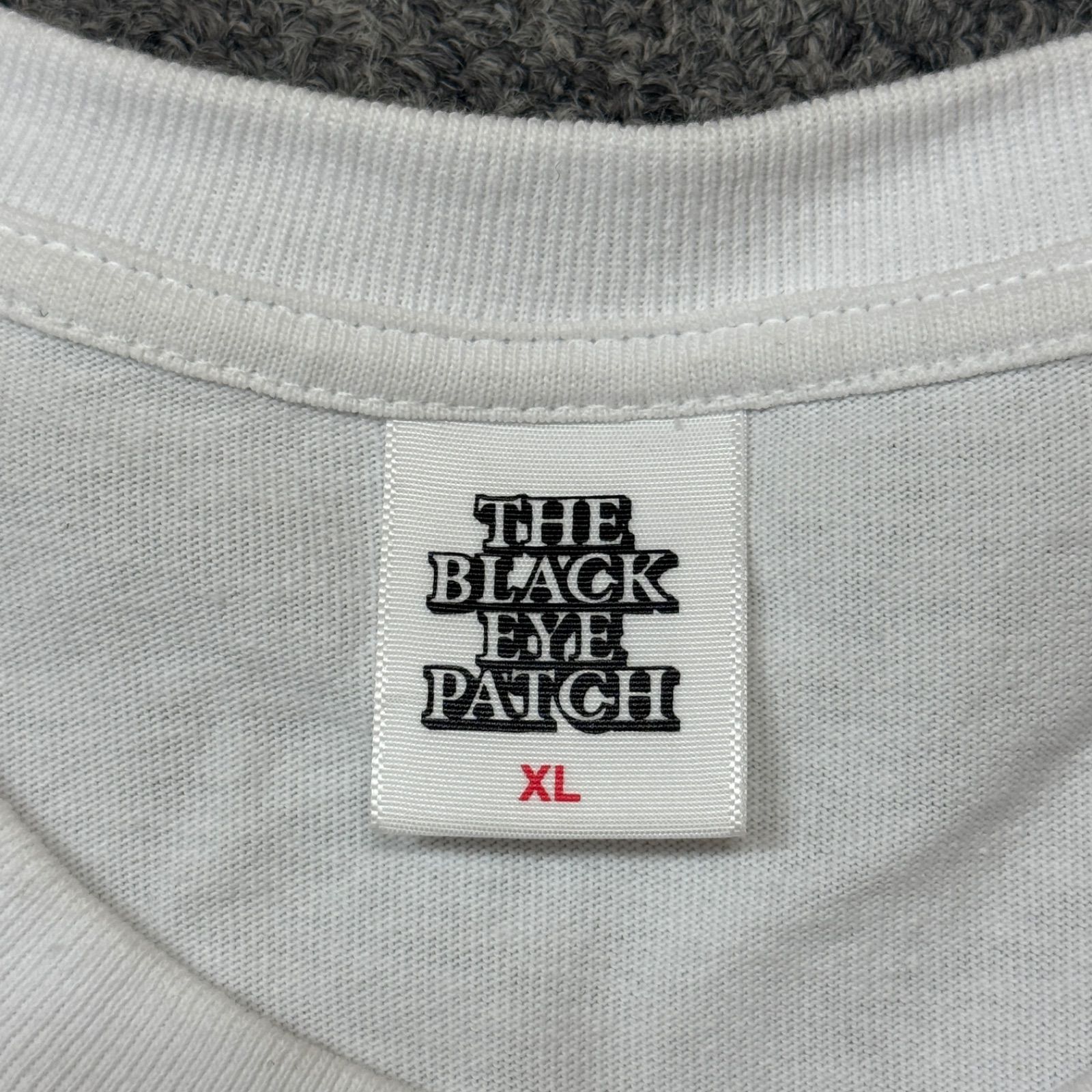 THE BLACK EYE PATCH TEAM TOMODACHI LABEL TEE チーム友達ラベルT