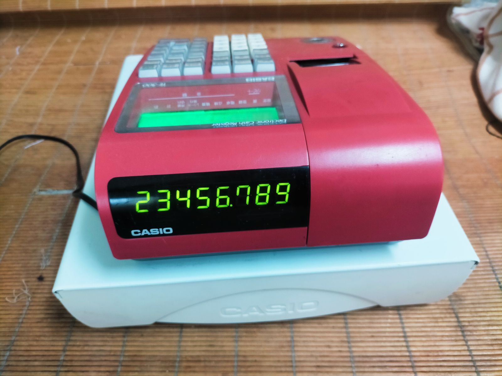 CASIO TE-300 赤色 レジスター CASIO TE-300 赤 レジスター レシート紙13本付き