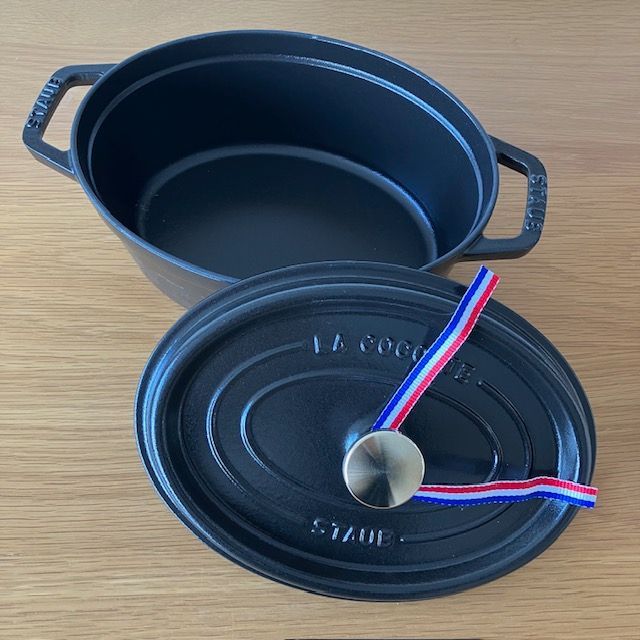 777】<<新品未使用>> ストウブ 鍋 STAUB ピコ ココットオーバル 23cm ホーロー ブラック 黒 COCOTTE OVAL 琺瑯 -  メルカリ