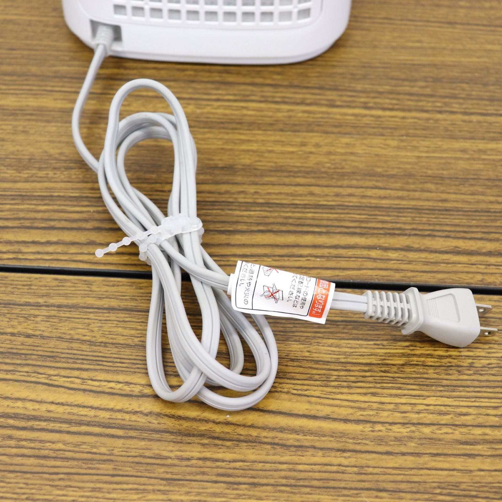 美品】SHARP シャープ セラミックファンヒーター HX-RS1-W 2023