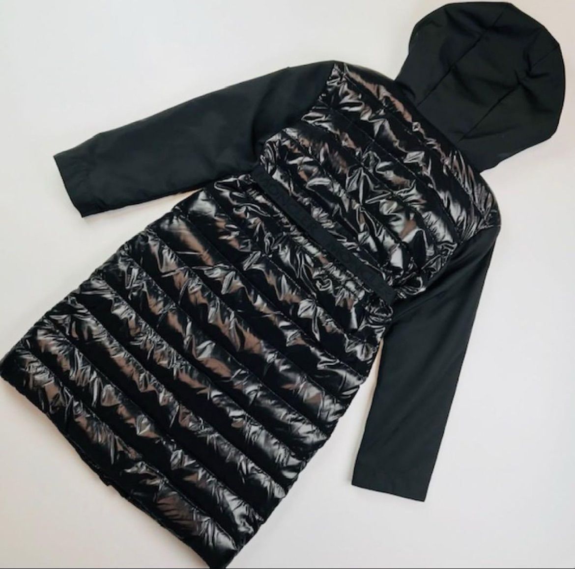 新品未使用☆MONCLER☆モンクレール・XENIE ガールズ ワッペン 刺繍