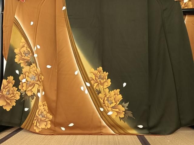 平和屋着物○豪華振袖 刺繍 舞花文 暈し染め 金糸 正絹 逸品  