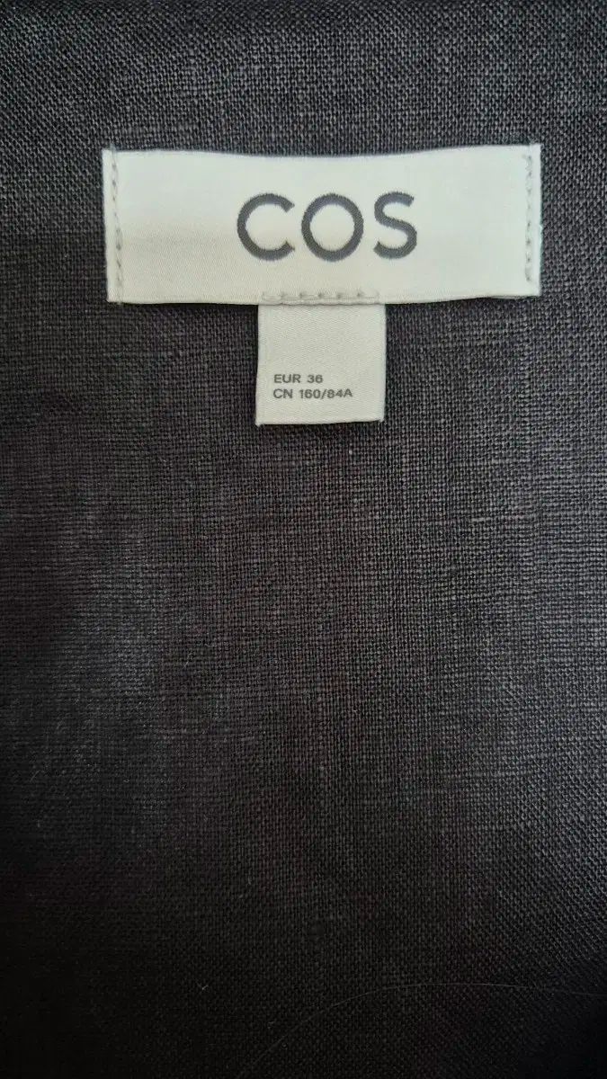 COS 黒