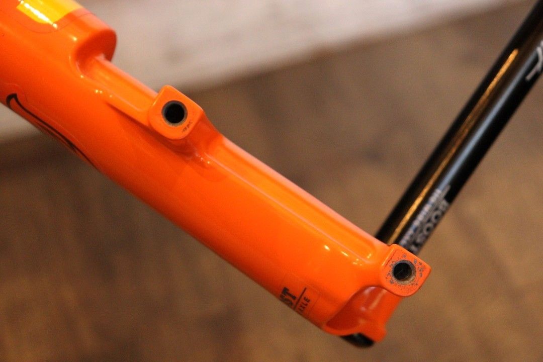 フォックス FOX ファクトリー SCシリーズ FACTORY SC SERIES 32 29 