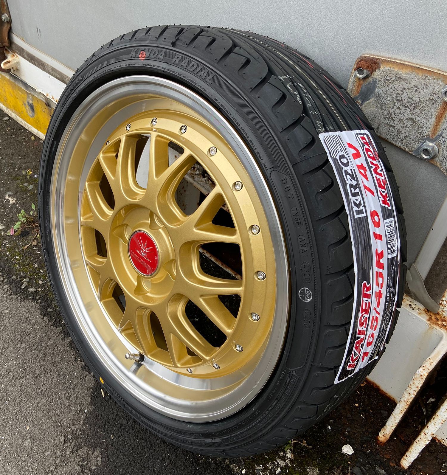 夏タイヤセット 深リム