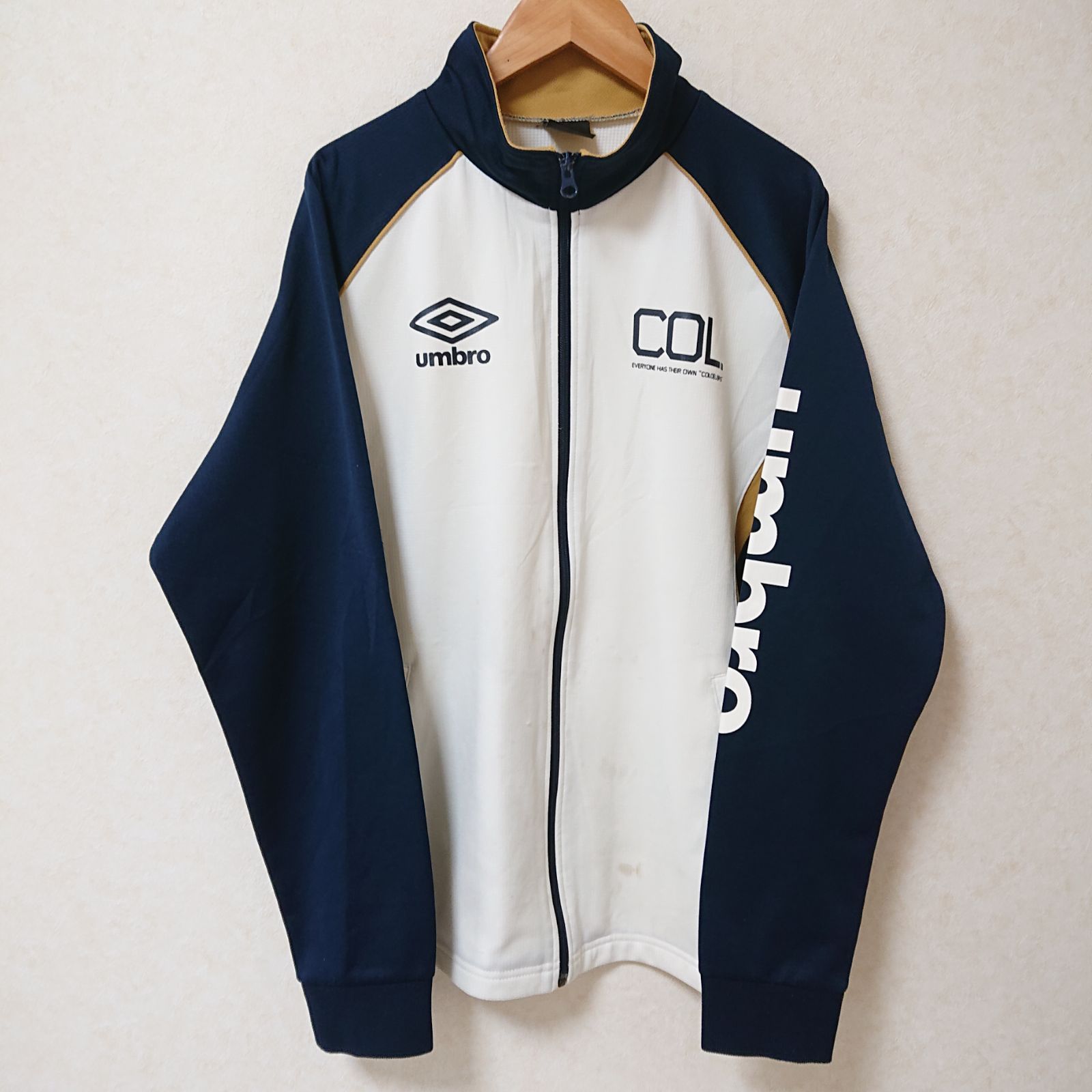Umbro スポーティー ジップアップジャケット　トラックジャケット Umbro スポーティー ジップアップジャケットトラックジャケット