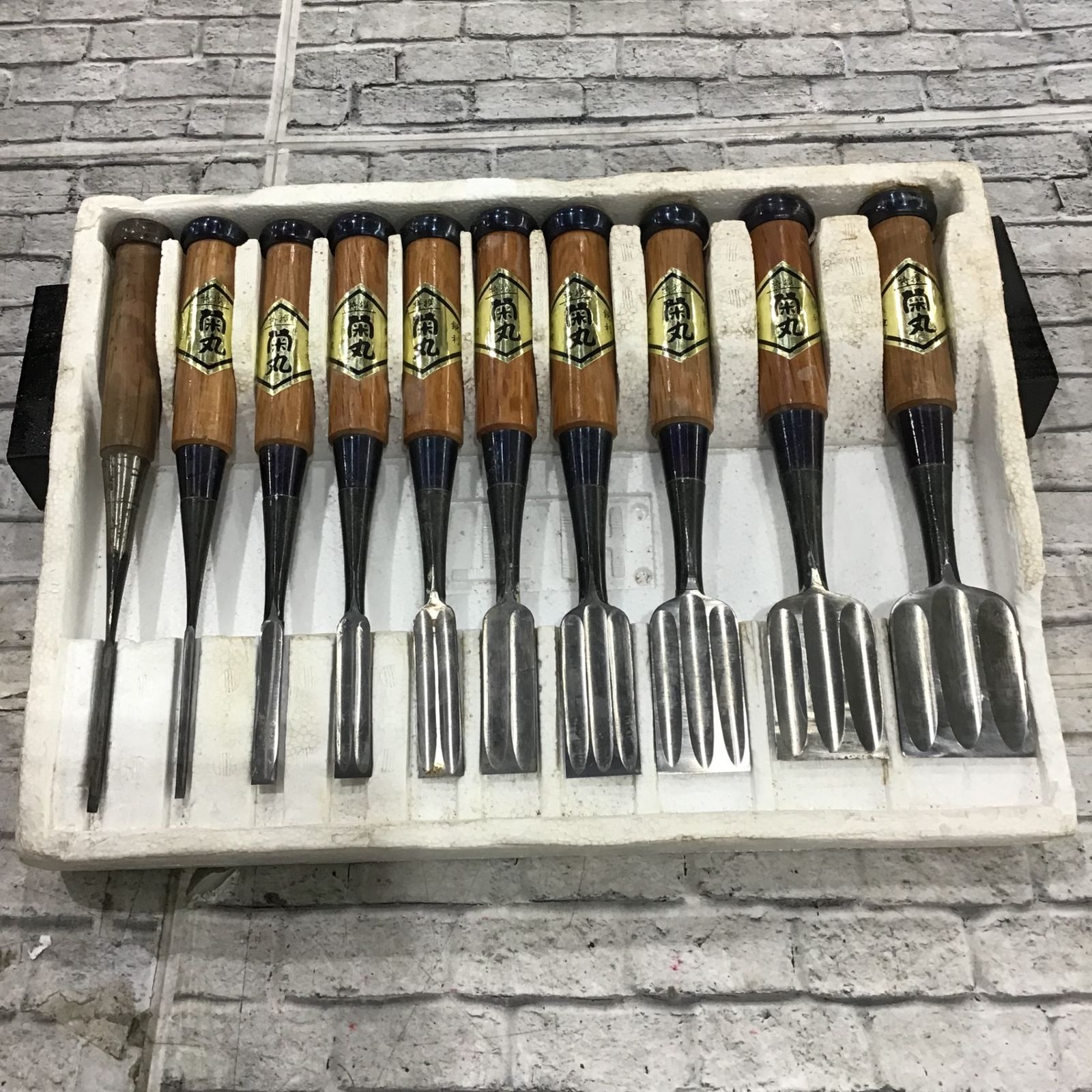 中古品】追い入れ鑿10本組 菊丸9本 無銘1本 【川口店】
