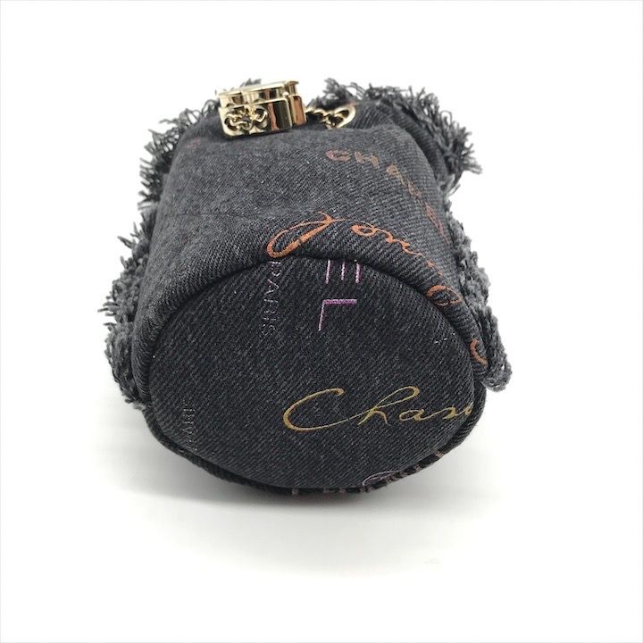 ★関税込★【シャネル】デニムミニ22クロスボディバケットバッグ Chanel 22 ミニ ハンドバッグ、ウォッシュド デニム、ブルー
