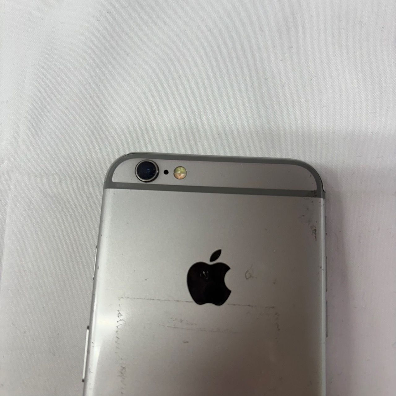 iPhone 6s 32GB スペースグレイ Apple SIMフリー 本体 スマホ 残債なし 