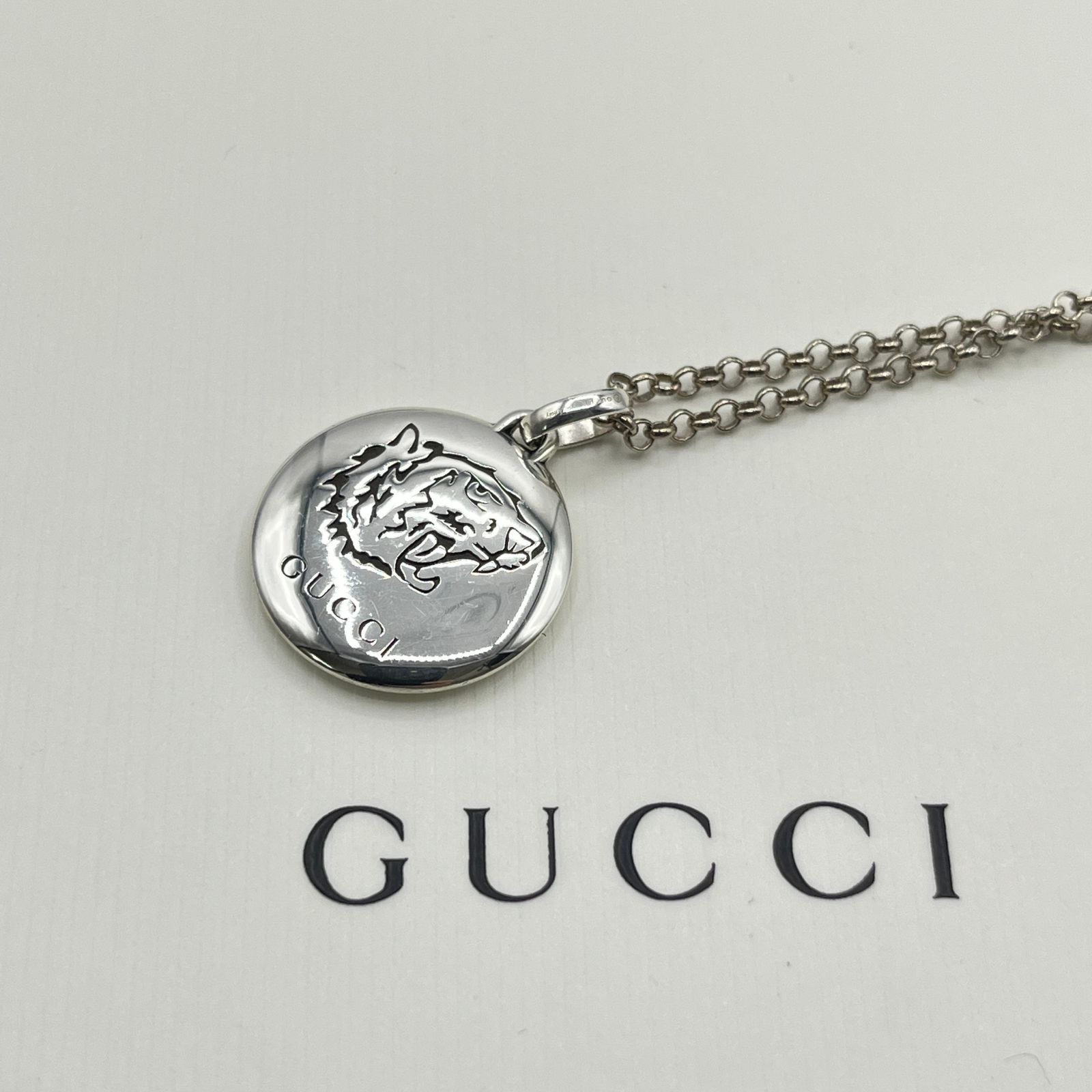 GUCCI タイガーモチーフ シルバーネックレス メンズ Blind for Love