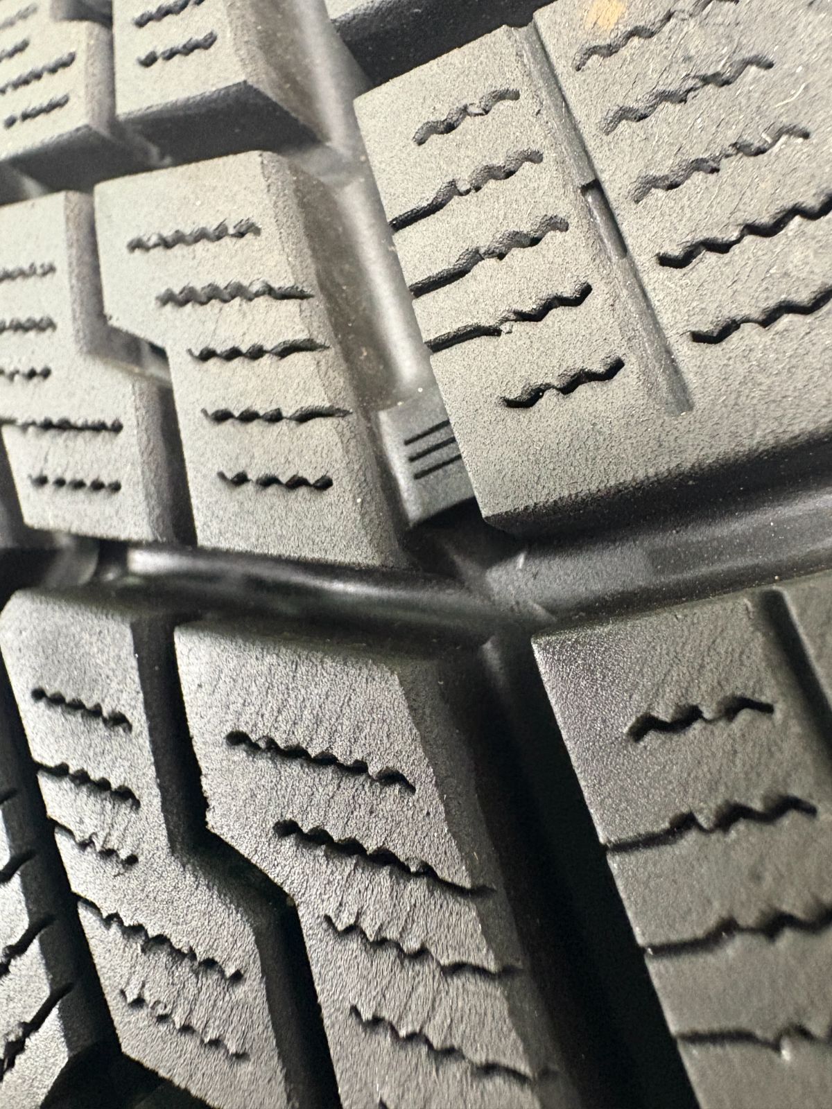 スタッドレス TA673