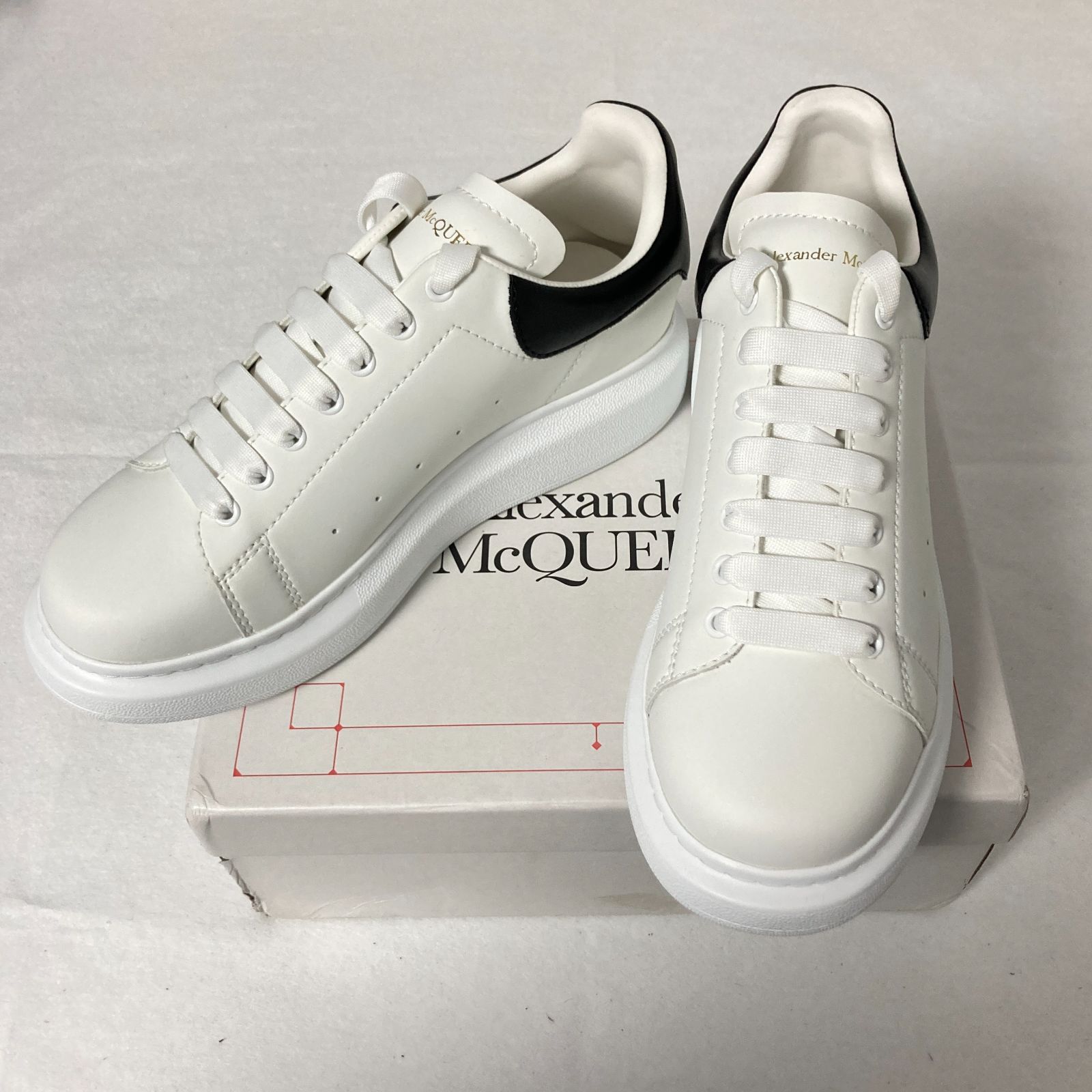 新品未使用 ALEXANDER MCQUEEN アレキサンダーマックイーン スニーカー Low ホワイト - メルカリ