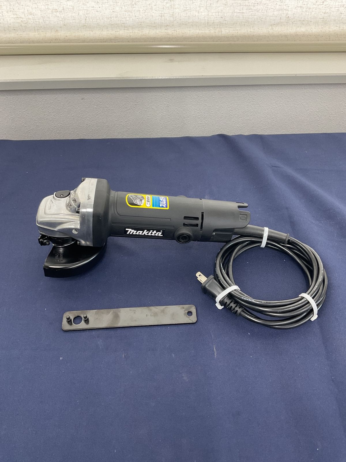 マキタ makita 100mmディスクグラインダ 9539B 八尾店