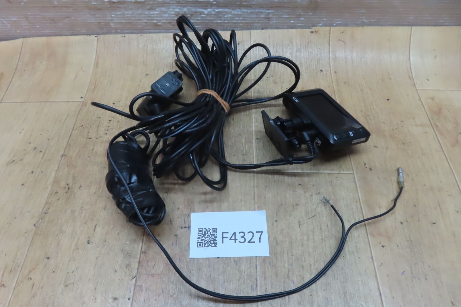 動作保証付 F4327|コムテック COMTEC ZDR026 前後2カメラ|フロント|リア|ドライブレコーダー|ドラレコ 駐車監視 1440P|4GB|SDカード付