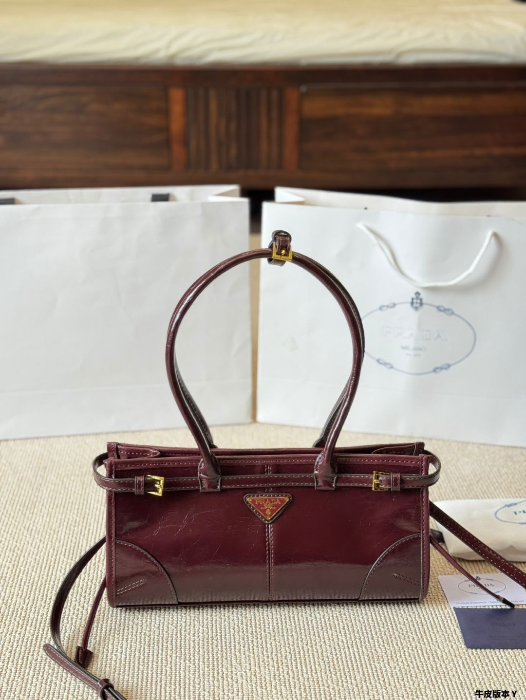 今日特価】Vintage Prada ヴィンテージ プラダ ハンドバッグ（32
