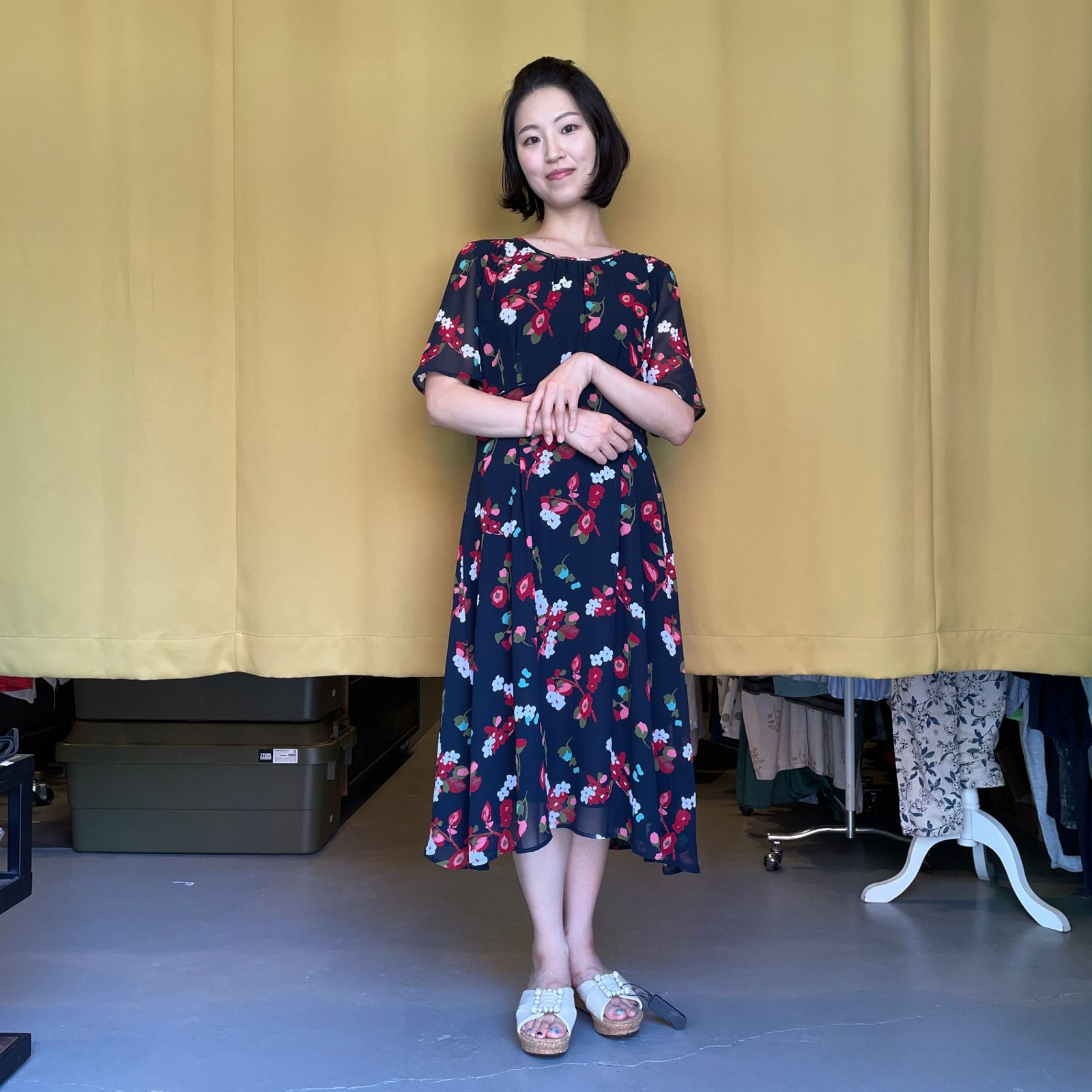 ローラアシュレイ　ワンピース　ロング丈　半袖　花柄　プリーツ　クリーム色 中古・古着通販】LAURA ASHLEY (ローラ アシュレイ) 花柄フレアA