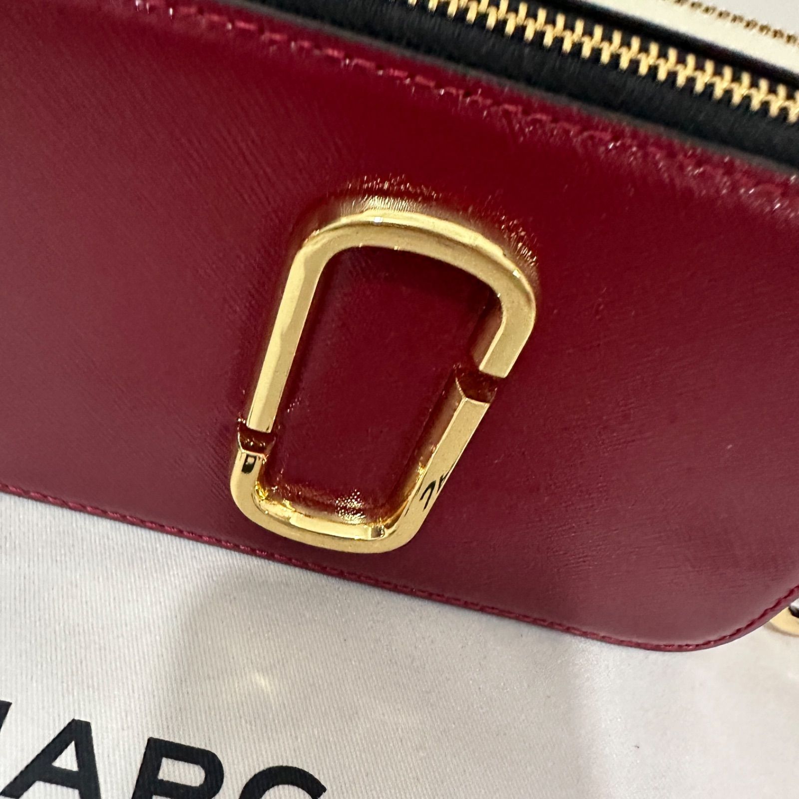 マークジェイコブス MARC JACOBS ザ スナップショット レッド - メルカリ