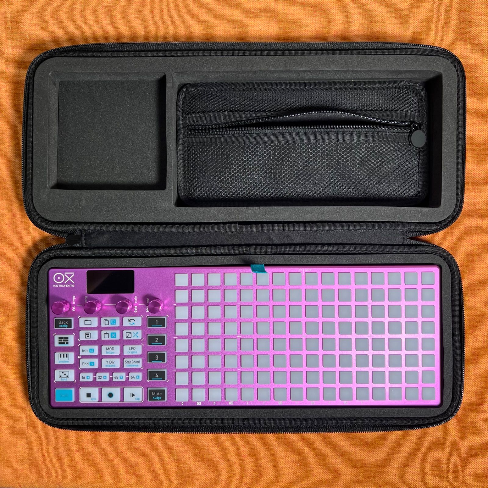 OXI Instruments: OXI ONE: Limited Edition Magenta（限定版マゼンタ