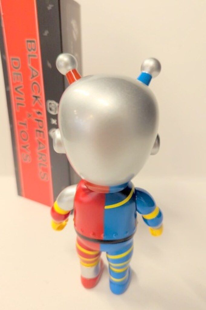 BLACKPEARLS × DEVILTOYS IRON HAPPY AIソフビ BLACKPEARLS