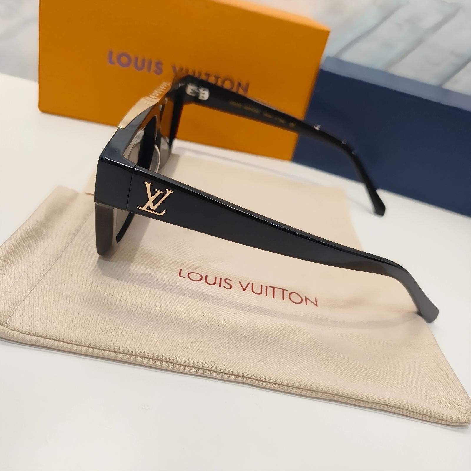 大人気 LOUIS VUITTON ルイヴィトン サングラス Z1502E 美品 - メルカリ