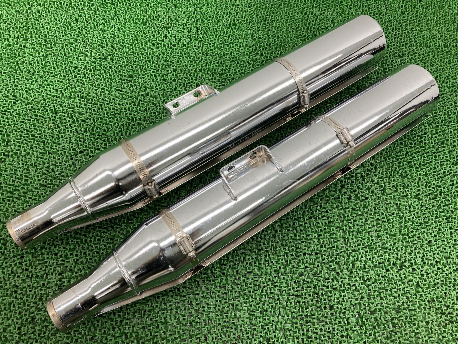 バイク FLFBS1870 サイレンサーマフラー 64900460 ハーレー 純正