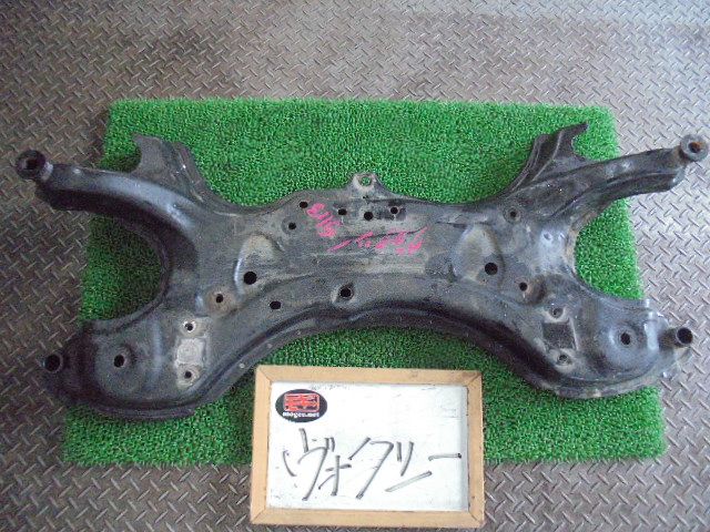 5FQ3512 BO3 トヨタ ヴォクシー ZRR80W 前期型 ZS フロントエンジンメンバー