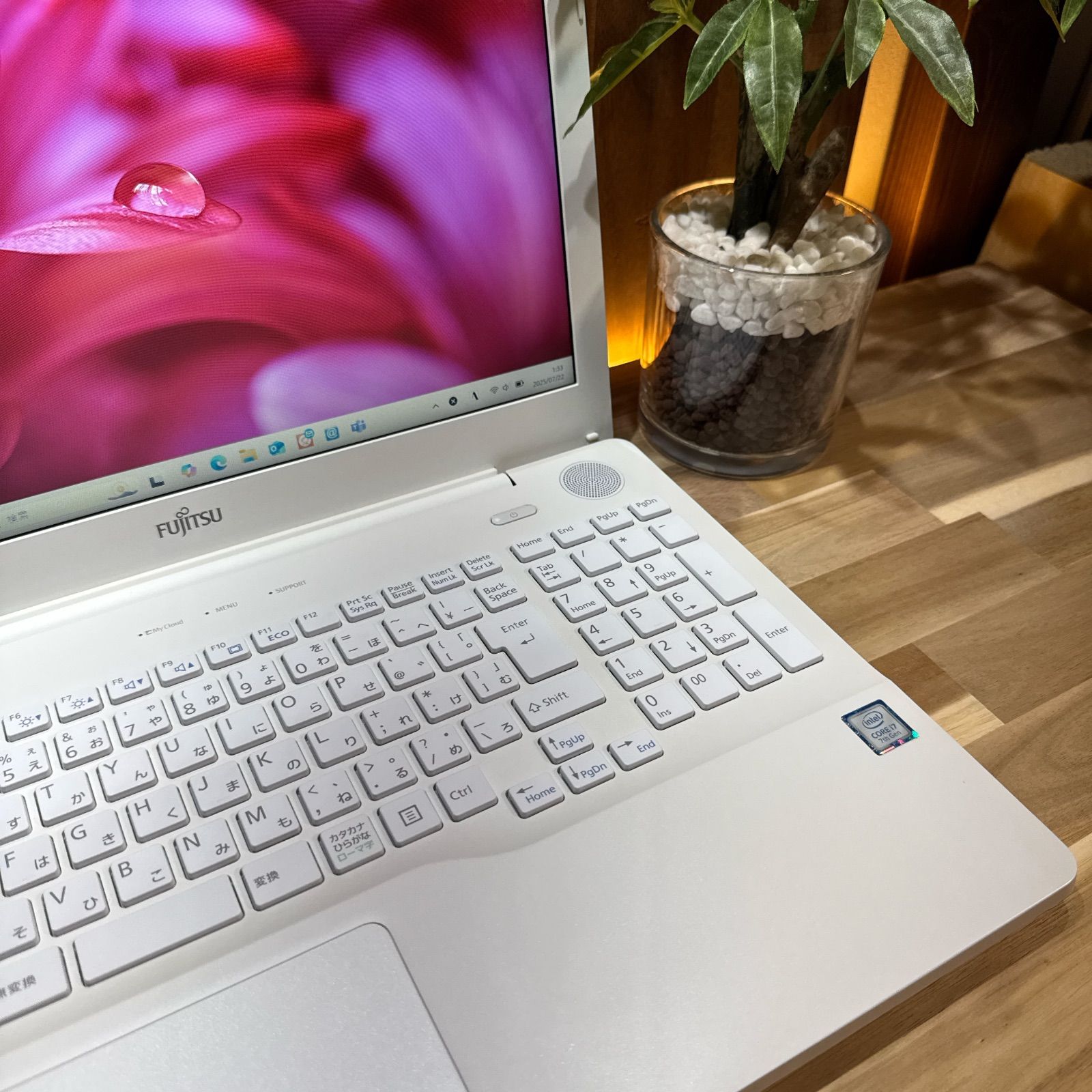 【富士通】AH50 高性能i7 SSD512GB 8GB ホワイト ノートPC 富士通FMVパソコン | LIFEBOOK AH50/H1