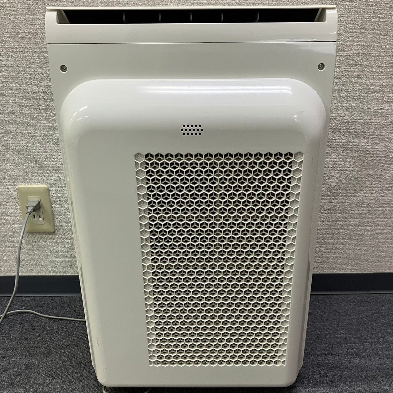 SHARP シャープ 加湿空気清浄機 KI-JX75-W 2018年製 - メルカリ
