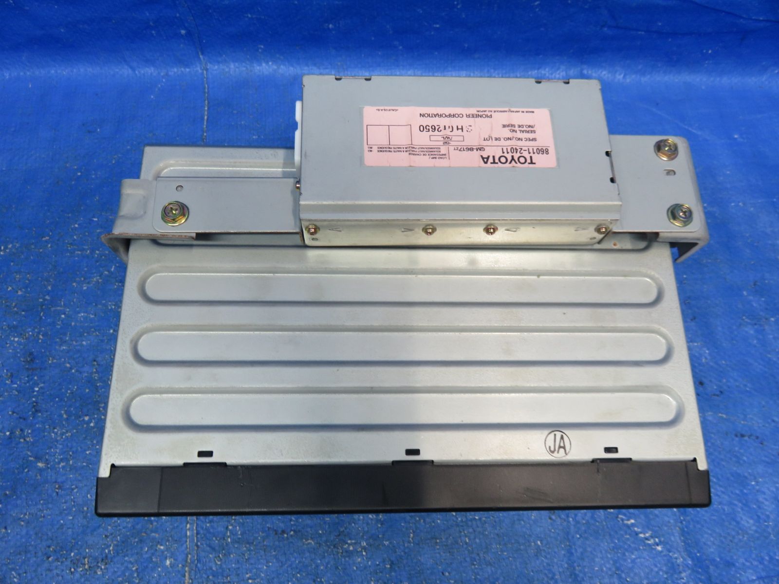 LA6488* 動作OK トヨタ ソアラ UZZ40 純正 DVD ナビユニット