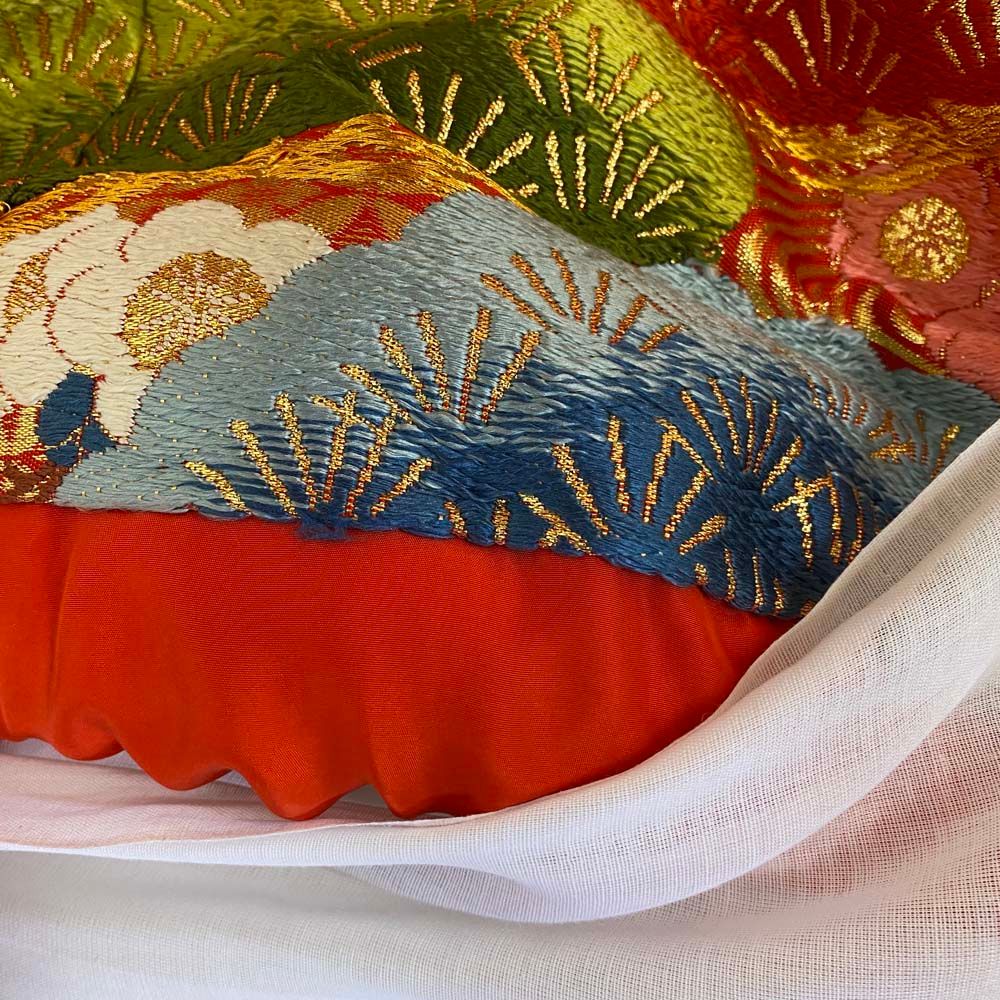 色打掛 正絹 鶴 刺繍 赤 金 打掛 Mサイズ 裄66 花嫁衣裳 婚礼  