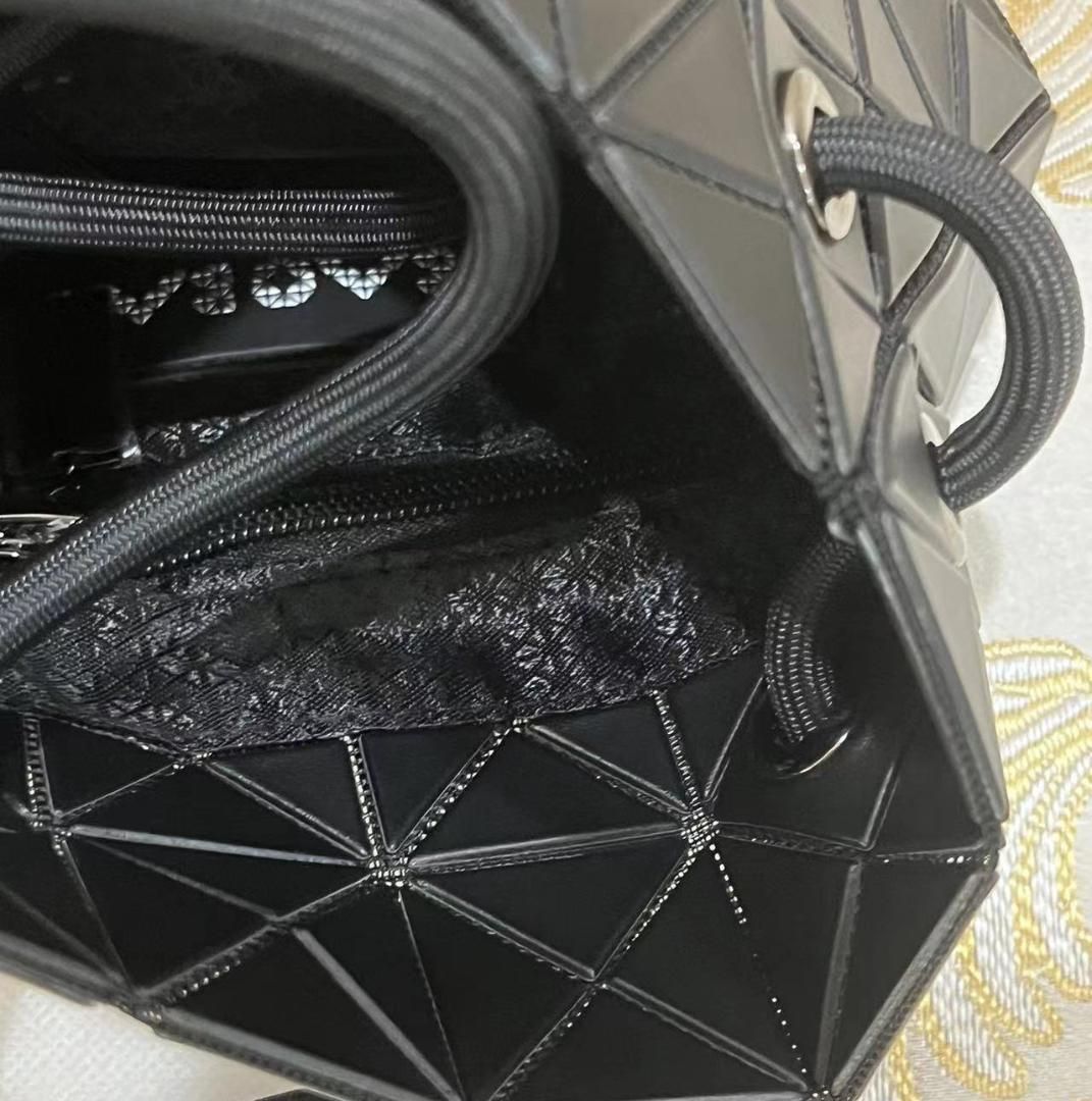 バオバオイッセイミヤケ 斜め掛 2way ショルダーバッグ ブラック 美品 バオバオイッセイミヤケ 斜め掛 2way ショルダーバッグ