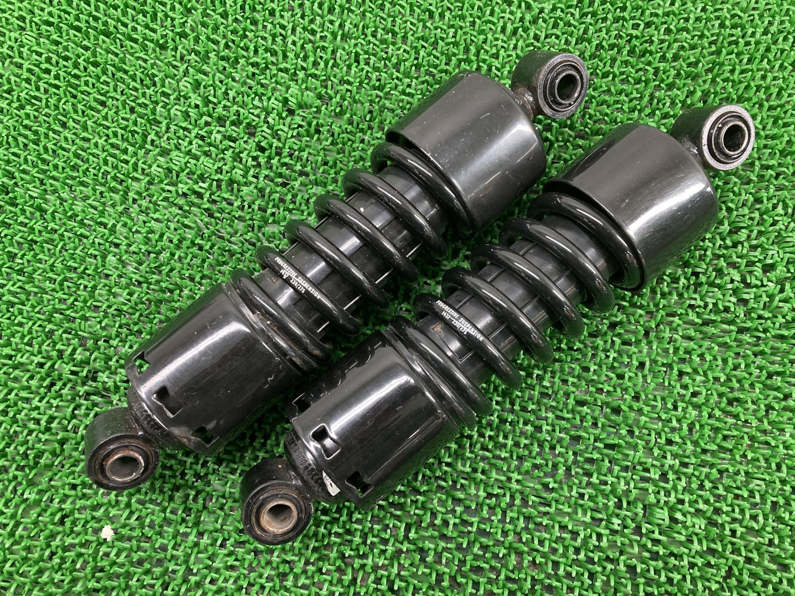 プログレッシブ リアサス サスペンション ハーレー ダイナ 412-4037