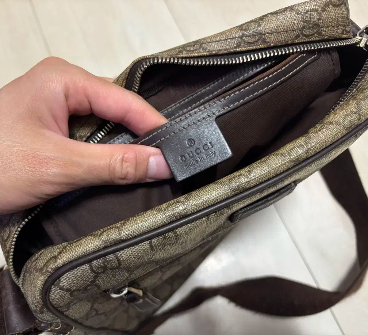 GUCCI グッチ