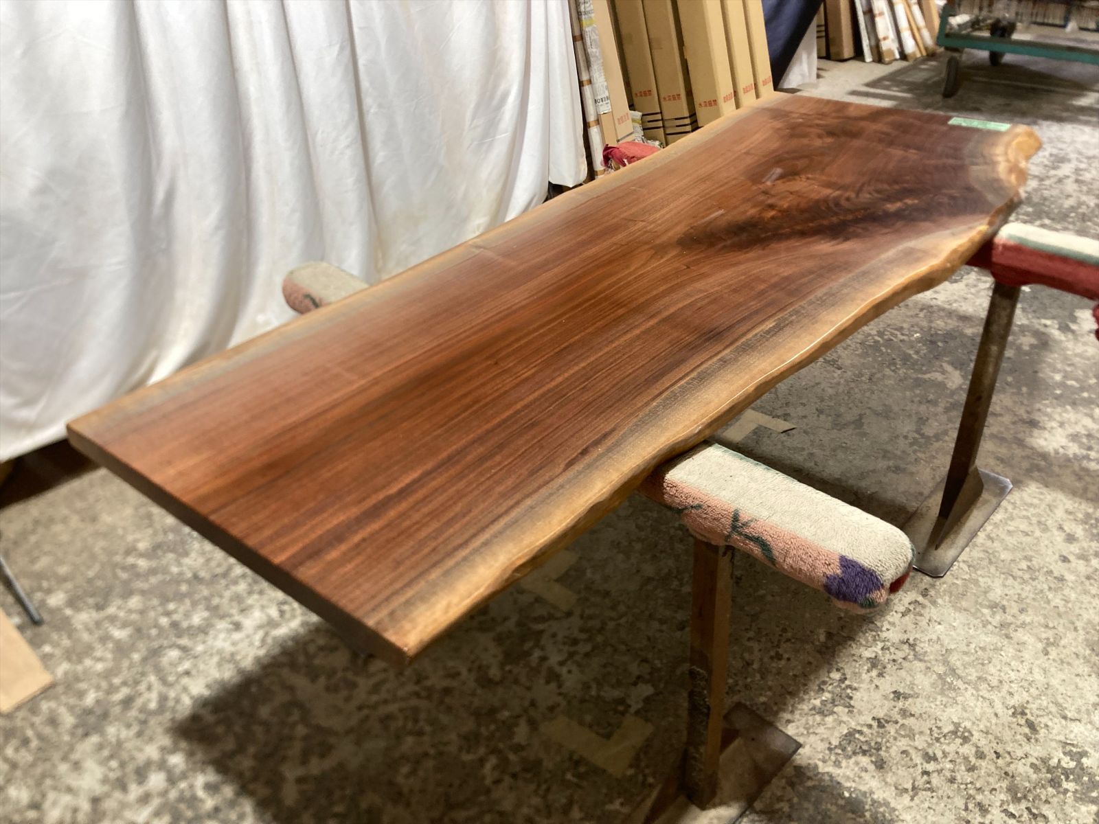 ブラックウォールナット9212 一枚板無垢 乾燥材 1890ｘ620-630ｘ44mm カウンター センターテーブル ダイニングテーブル