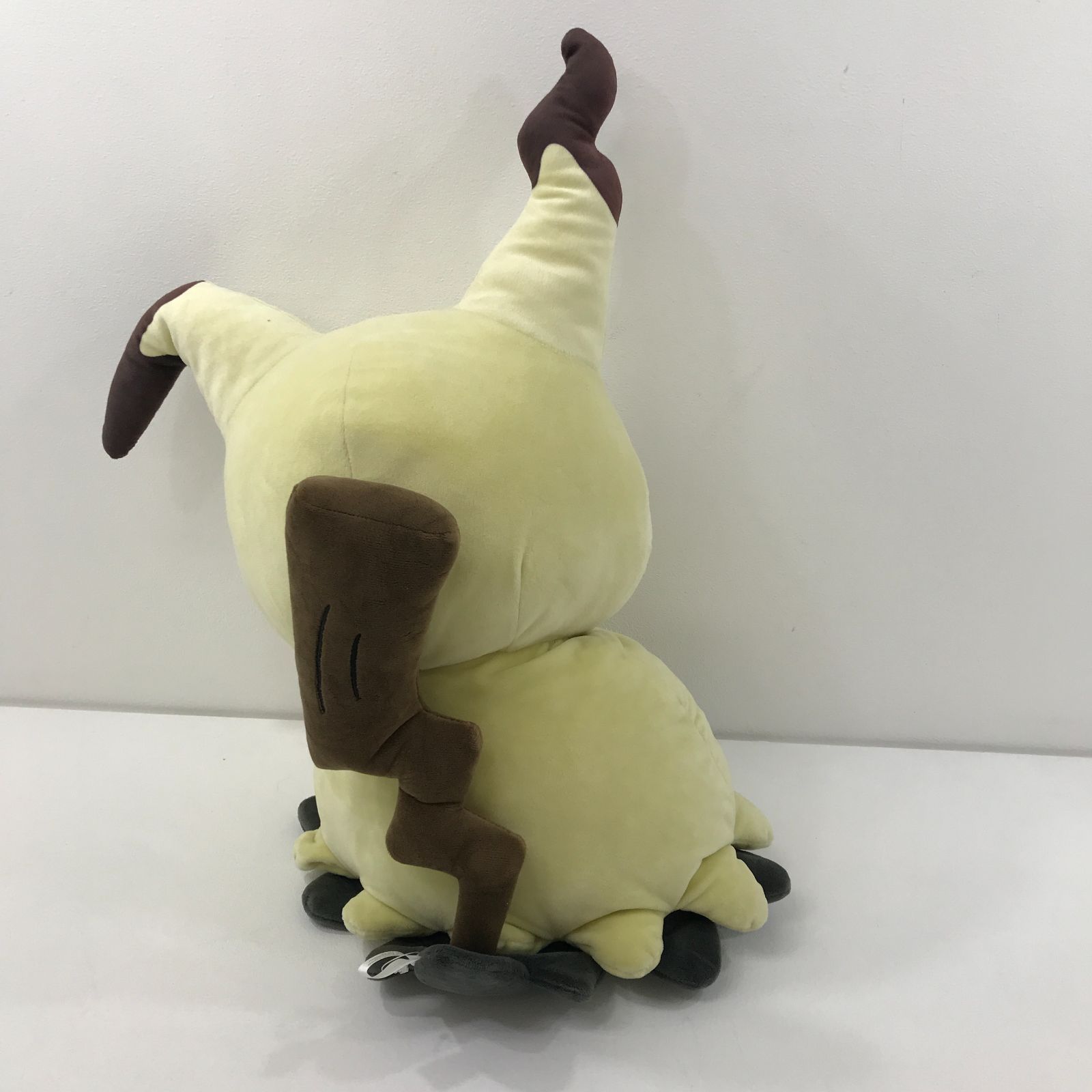 小牧店】ポケモンセンター 等身大 ミミッキュ ぬいぐるみ【712-1532