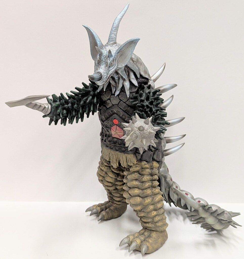 スタイリッシュな CCP 1 6特撮シリーズ 暴君怪獣タイラント 初回特典別顔パーツ付 シンプル