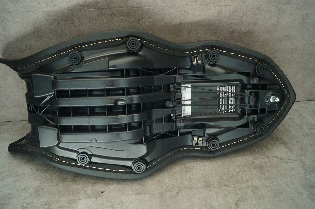 BMW F900XR 純正シート 52538404285 新車外し、極美品 - メルカリ
