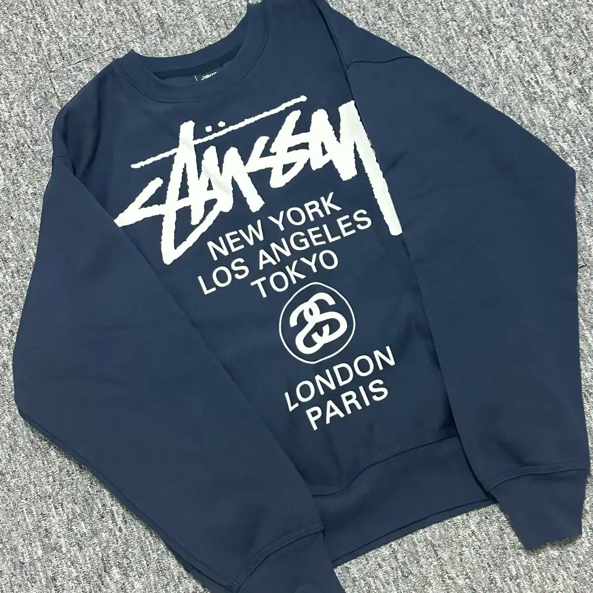 STUSSY ステューシー WORLD TOUR CREW ワールドツアー パーカー クルーネック ネイビー