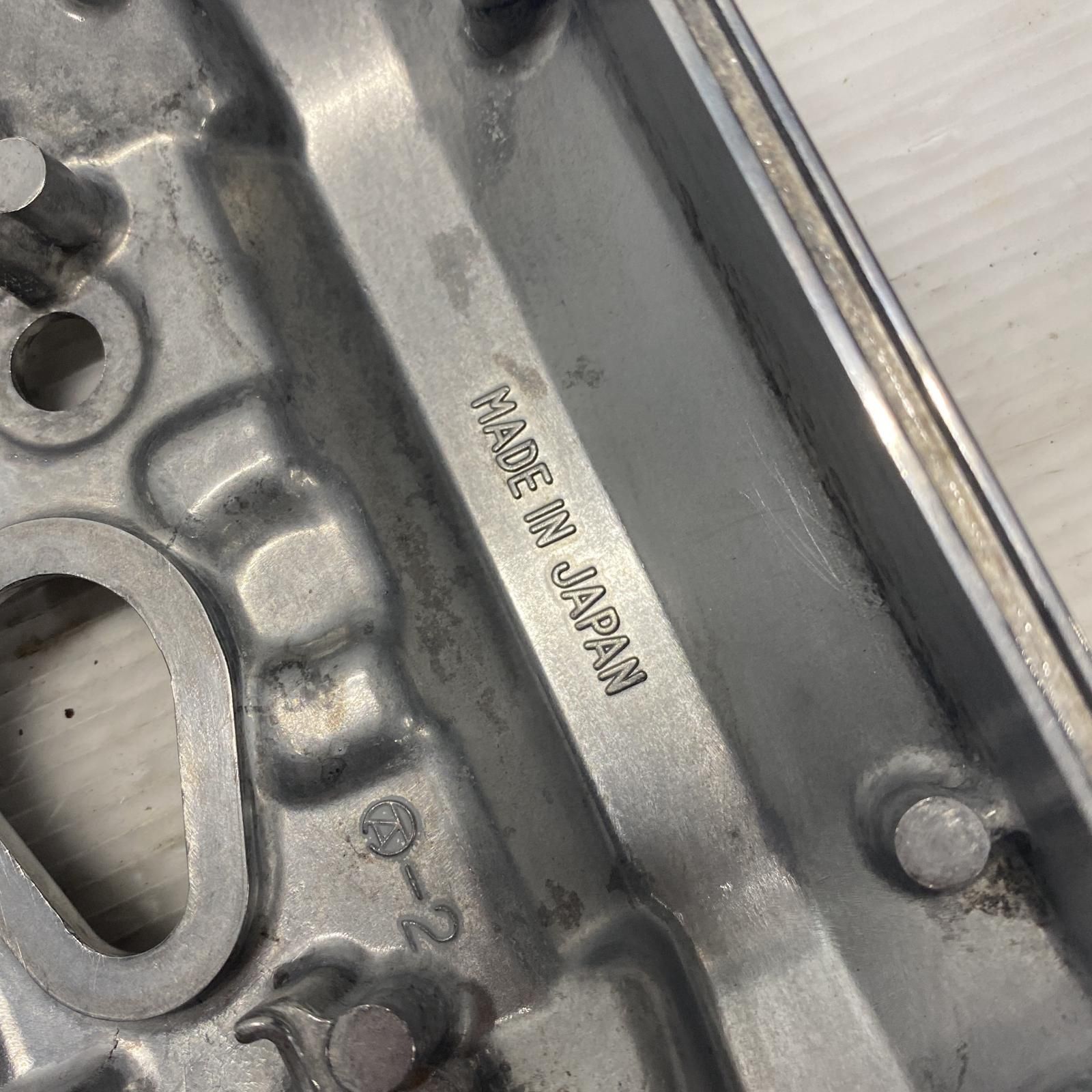 バイク KAWASAKI エリミネーター250 シリンダーヘッドカバー カワサキ