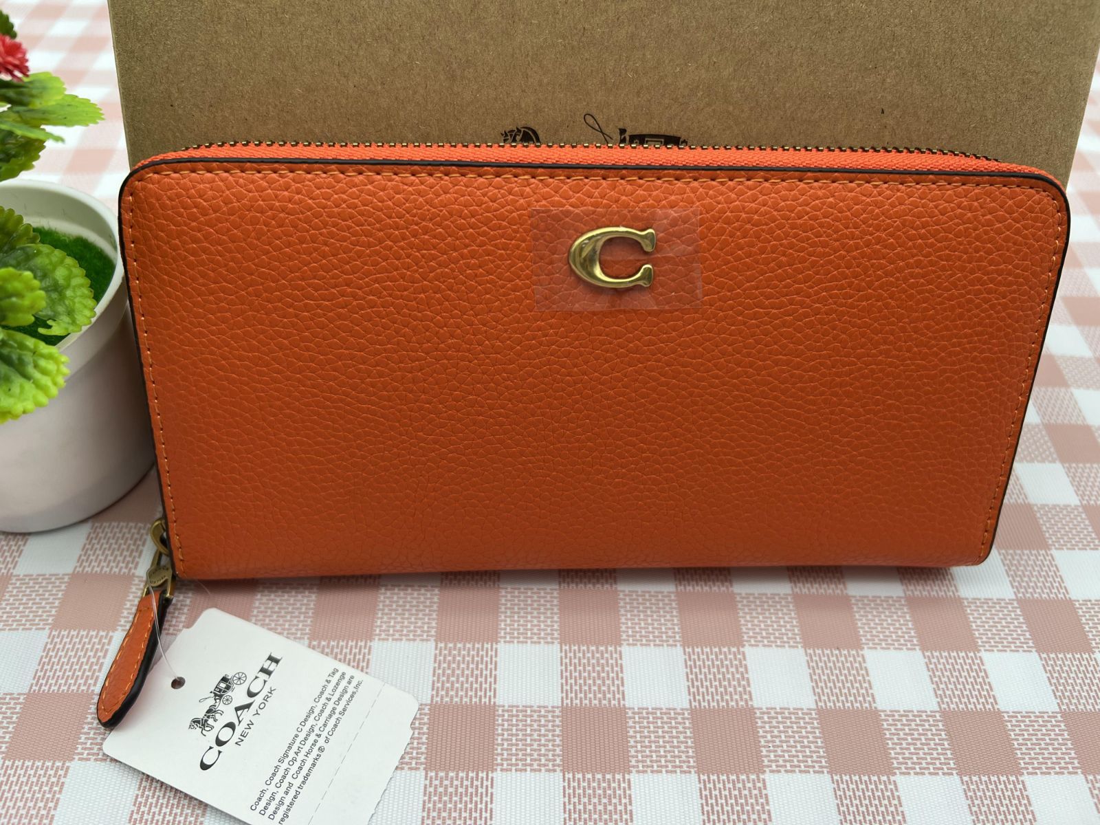 コーチ 長財布 財布 COACH ラウンドファスナー オレンジ レディース プレゼント ギフト 贈り物 レザー ウォレット ロゴアウトレット品 C093