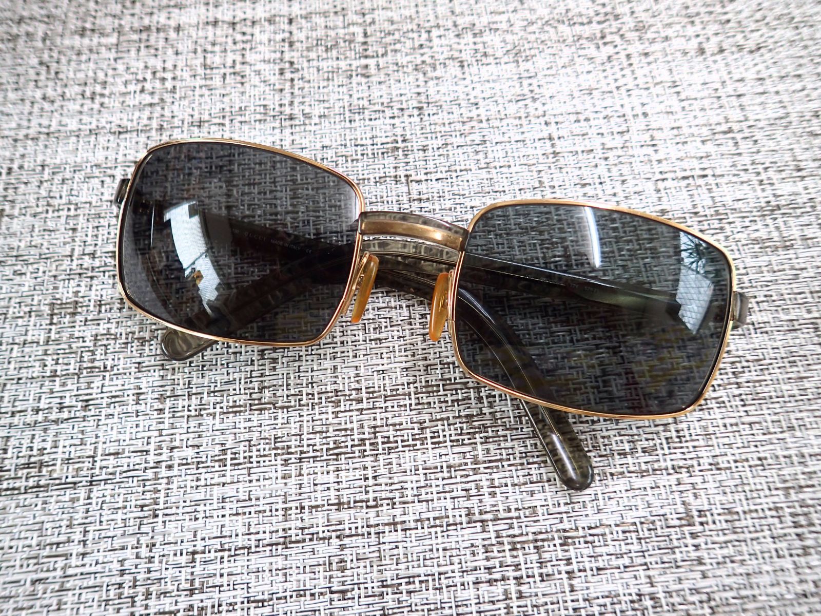 【美品】グッチ　サングラス　メガネ　ブラウン　gg柄　レディース＠ GUCCI サングラス 「GUCCI/グッチ」フォックス GG1578S 001