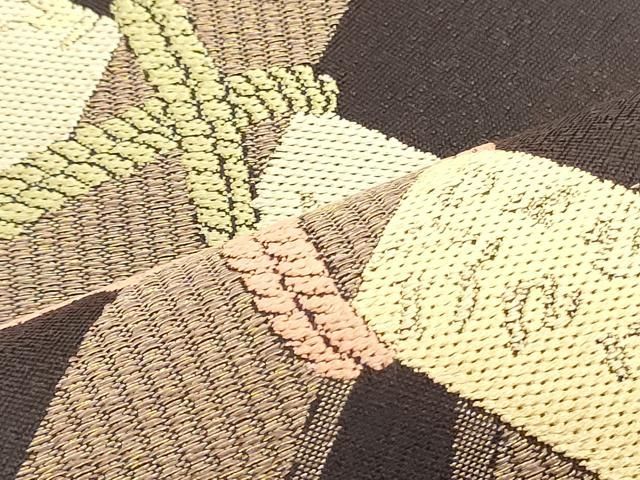 平和屋着物○六通柄袋帯 唐織 御所車松皮菱花文 金糸