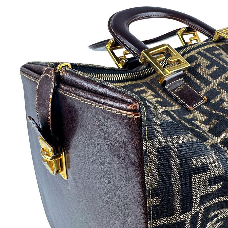 フェンディ ボストンバッグ ハンドバッグ ズッカ SG2043B フェンディ FENDI ハンドバッグ ボストンバッグ ズッカ - メルカリ
