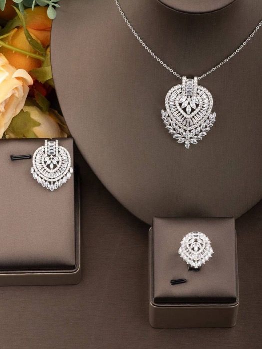 ジュエリー レディース セット 1セット クラシック キュービックジルコニア 花柄フープデザイン ペンダントネックレス ピアス リングセット 女性のパーティー用 ギフトボックス無し