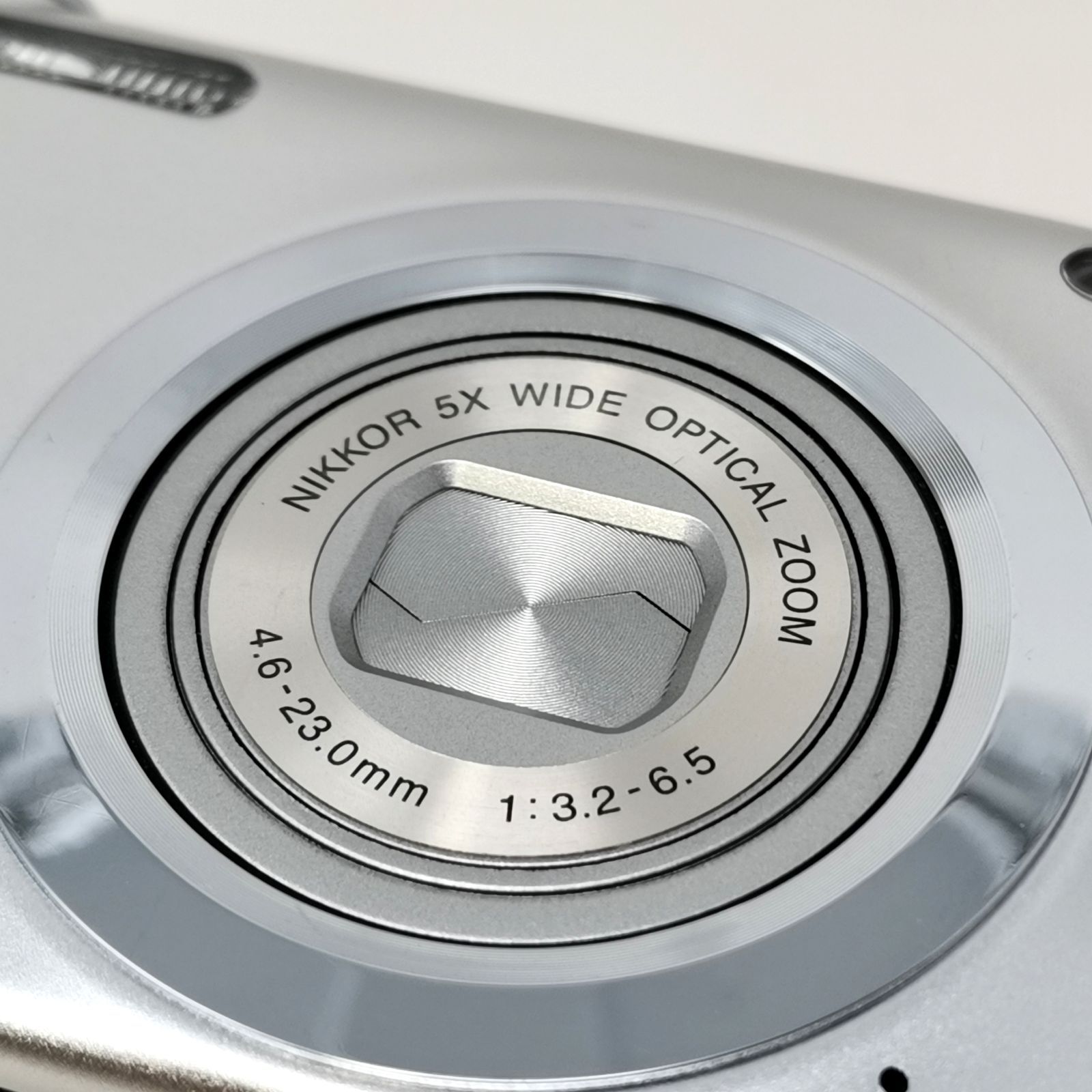 ニコン coolpix A100 シルバー 動作確認済み デジタルカメラ デジカメ